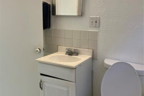 Immobilier commercial à louer à Orlando, Floride: 164.99 m2 № 2147928 - photo 26