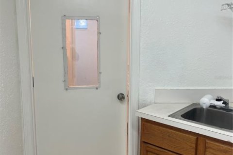 Immobilier commercial à louer à Orlando, Floride: 164.99 m2 № 2147928 - photo 29