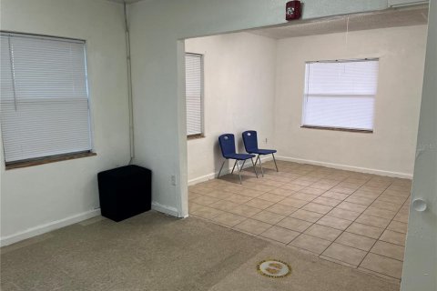 Immobilier commercial à louer à Orlando, Floride: 164.99 m2 № 2147928 - photo 22