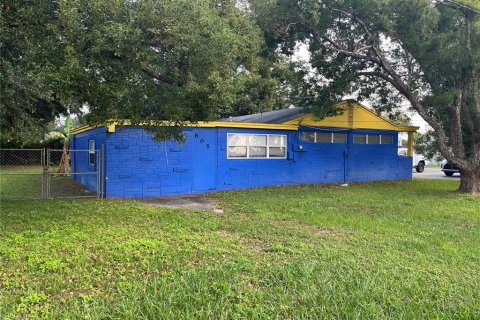 Immobilier commercial à louer à Orlando, Floride: 164.99 m2 № 2147928 - photo 8