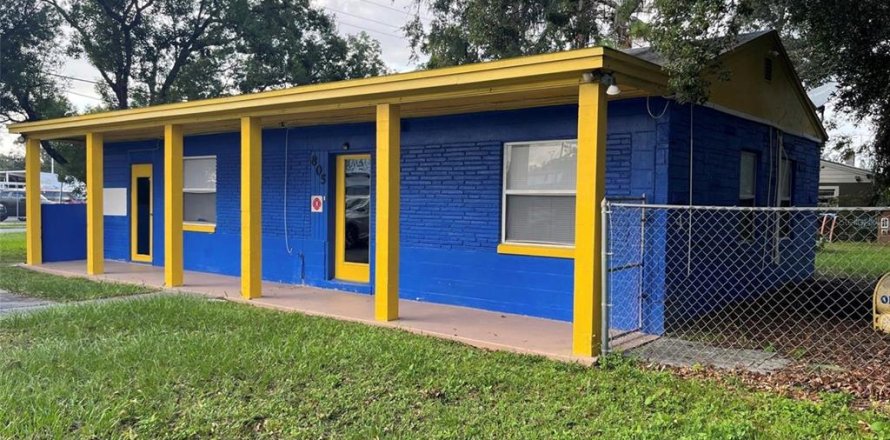 Immobilier commercial à Orlando, Floride 164.99 m2 № 2147928