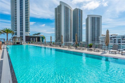 Condominio en venta en Hollywood, Florida, 3 dormitorios, 104.89 m2 № 1962581 - foto 28