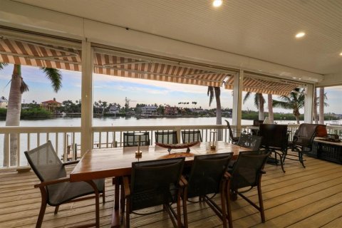 House in Nokomis, Florida 4 bedrooms, 421.5 sq.m. № 1886484 - photo 4