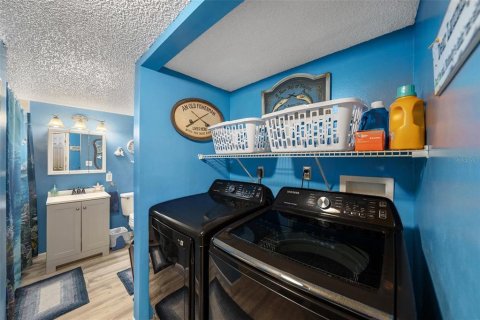 Casa en venta en Palm Harbor, Florida, 2 dormitorios, 80.27 m2 № 1876228 - foto 19