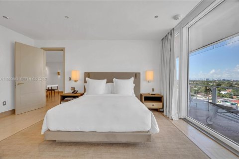 Condominio en venta en Surfside, Florida, 2 dormitorios, 166.95 m2 № 1984633 - foto 8