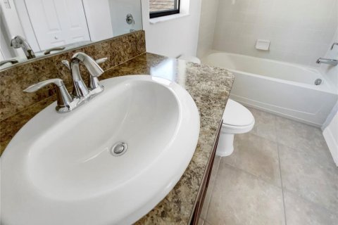 Casa en venta en Ruskin, Florida, 4 dormitorios, 240.62 m2 № 1857905 - foto 19