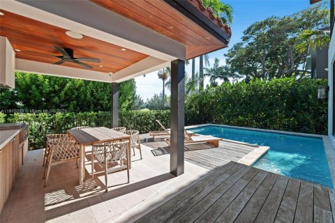 Купить виллу или дом в Майами-Бич, Флорида 4 спальни, 312.8м2, № 1971938 - фото 13