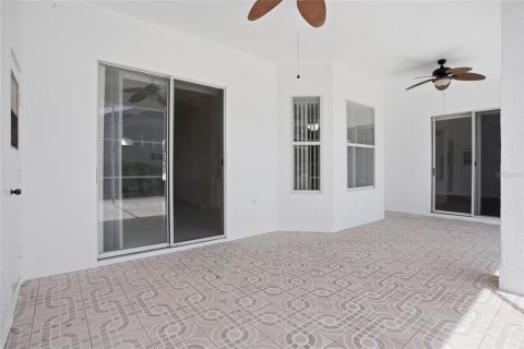 Casa en venta en Kissimmee, Florida, 4 dormitorios, 216.56 m2 № 2216792 - foto 28