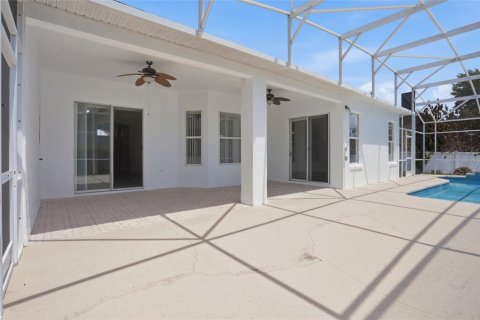 Casa en venta en Kissimmee, Florida, 4 dormitorios, 216.56 m2 № 2216792 - foto 30