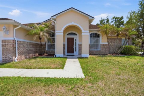 Casa en venta en Kissimmee, Florida, 4 dormitorios, 216.56 m2 № 2216792 - foto 4