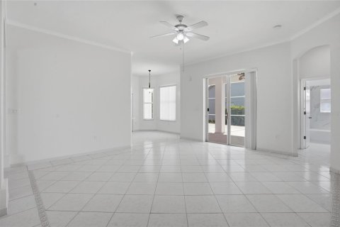 Casa en venta en Kissimmee, Florida, 4 dormitorios, 216.56 m2 № 2216792 - foto 11