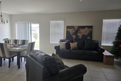 Villa ou maison à vendre à Davenport, Floride: 4 chambres, 173.54 m2 № 1637072 - photo 7