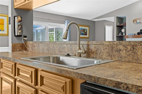 Casa en venta en Tampa, Florida, 3 dormitorios, 189.43 m2 № 2308918 - foto 14