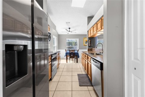 Casa en venta en Tampa, Florida, 3 dormitorios, 189.43 m2 № 2308918 - foto 12