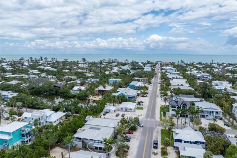 Commercial property in Anna Maria, Florida № 1760446 - photo 4