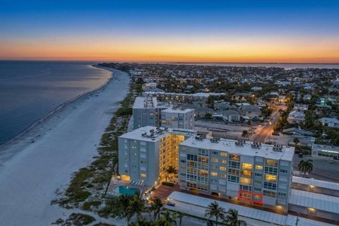 Copropriété à vendre à Holmes Beach, Floride: 2 chambres, 98.2 m2 № 2396733 - photo 13