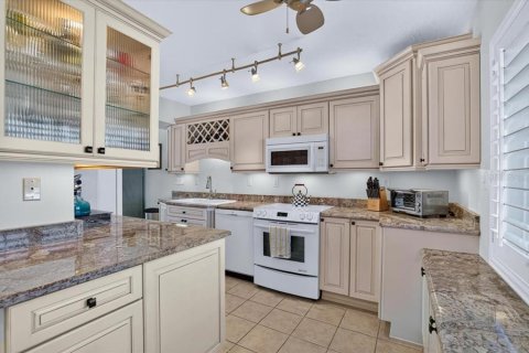 Copropriété à vendre à Holmes Beach, Floride: 2 chambres, 98.2 m2 № 2396733 - photo 28