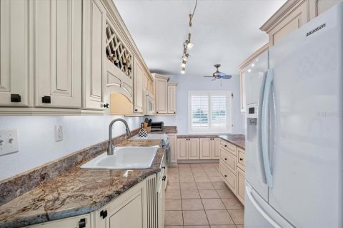 Copropriété à vendre à Holmes Beach, Floride: 2 chambres, 98.2 m2 № 2396733 - photo 30