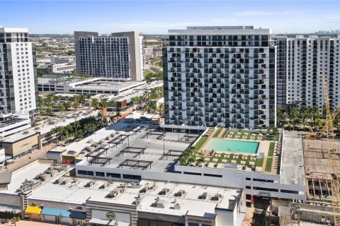 Copropriété à louer à Doral, Floride: 2 chambres, 97.73 m2 № 1999898 - photo 7