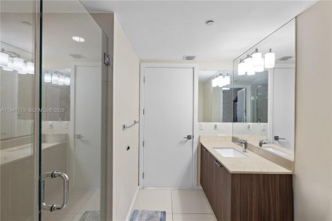 Copropriété à louer à Doral, Floride: 2 chambres, 97.73 m2 № 1999898 - photo 16