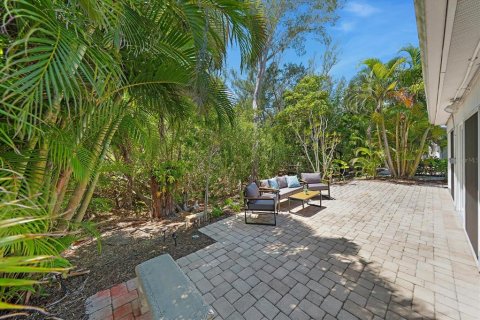Villa ou maison à vendre à Longboat Key, Floride: 2 chambres, 124.21 m2 № 2196115 - photo 30