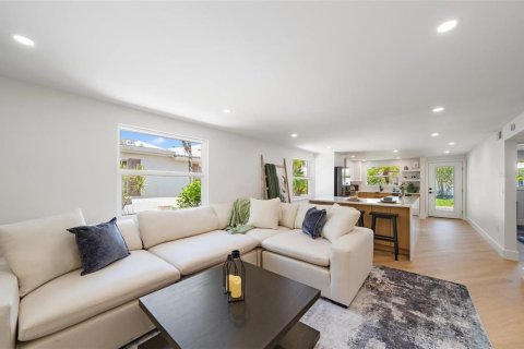 Villa ou maison à vendre à Longboat Key, Floride: 2 chambres, 124.21 m2 № 2196115 - photo 3