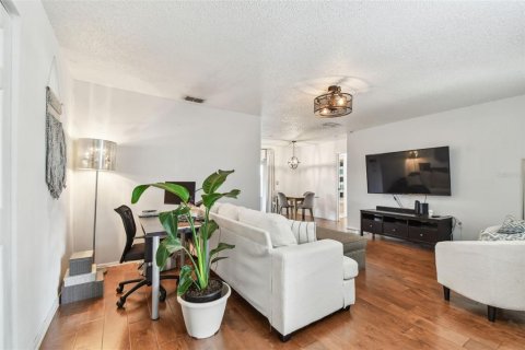 Casa en venta en Oldsmar, Florida, 3 dormitorios, 132.85 m2 № 1824576 - foto 5
