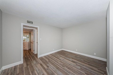 Copropriété à louer à Saint Petersburg, Floride: 2 chambres, 116.59 m2 № 2167133 - photo 11