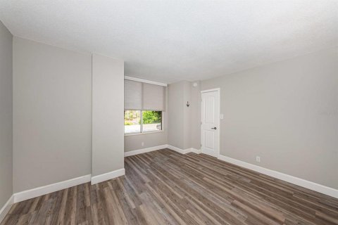 Copropriété à louer à Saint Petersburg, Floride: 2 chambres, 116.59 m2 № 2167133 - photo 12
