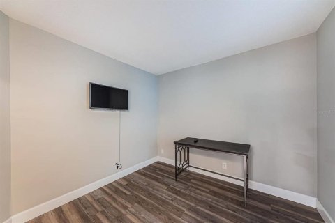 Copropriété à louer à Saint Petersburg, Floride: 2 chambres, 116.59 m2 № 2167133 - photo 13