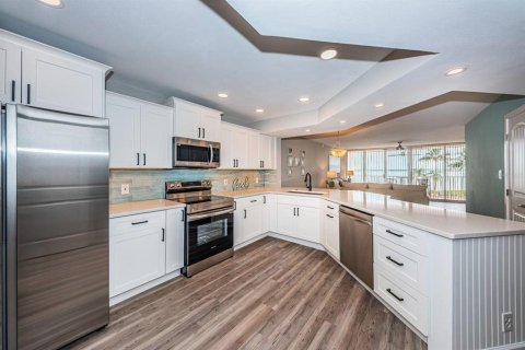 Copropriété à louer à Saint Petersburg, Floride: 2 chambres, 116.59 m2 № 2167133 - photo 3