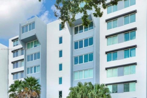 Купить кондоминиум в Майами, Флорида 1 спальня, 74.32м2, № 1970214 - фото 1