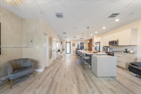 Copropriété à louer à Doral, Floride: 3 chambres, 132.39 m2 № 1932416 - photo 14