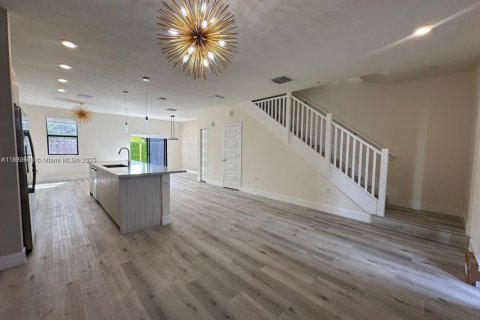 Copropriété à louer à Doral, Floride: 3 chambres, 132.39 m2 № 1932416 - photo 8