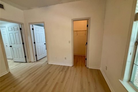 Touwnhouse à vendre à Gainesville, Floride: 2 chambres, 147.53 m2 № 1903926 - photo 5