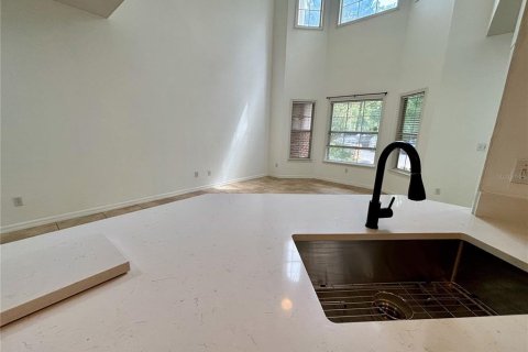 Touwnhouse à vendre à Gainesville, Floride: 2 chambres, 147.53 m2 № 1903926 - photo 4