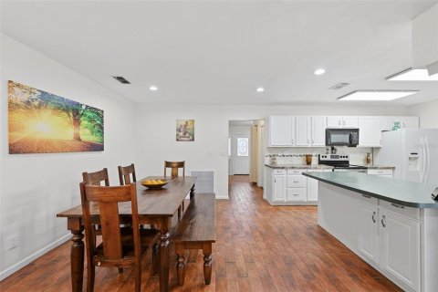 Villa ou maison à vendre à Valrico, Floride: 4 chambres, 179.3 m2 № 2399422 - photo 25