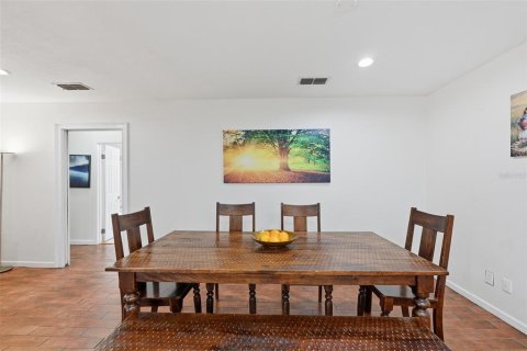 Villa ou maison à vendre à Valrico, Floride: 4 chambres, 179.3 m2 № 2399422 - photo 23