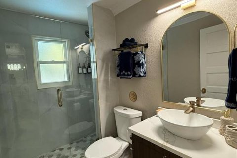 House in Treasure Island, Florida 3 bedrooms, 102.38 sq.m. № 2210387 - photo 13