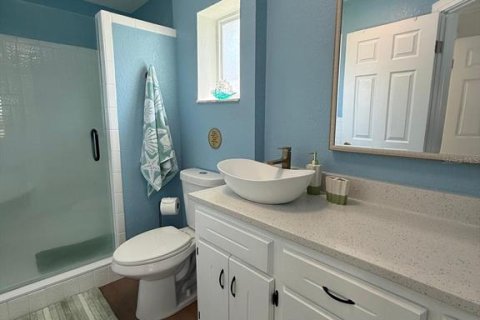 House in Treasure Island, Florida 3 bedrooms, 102.38 sq.m. № 2210387 - photo 16
