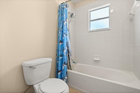 House in Kissimmee, Florida 4 bedrooms, 260.68 sq.m. № 1657063 - photo 30