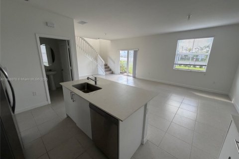 House in Homestead, Florida 4 bedrooms № 2016453 - photo 14