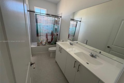 House in Homestead, Florida 4 bedrooms № 2016453 - photo 20