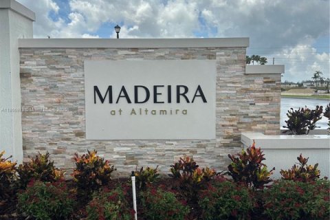 House in Homestead, Florida 4 bedrooms № 2016453 - photo 3