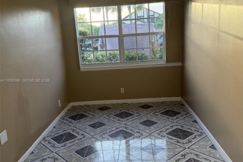 Villa ou maison à louer à Miramar, Floride: 3 chambres, 180.97 m2 № 1997371 - photo 14