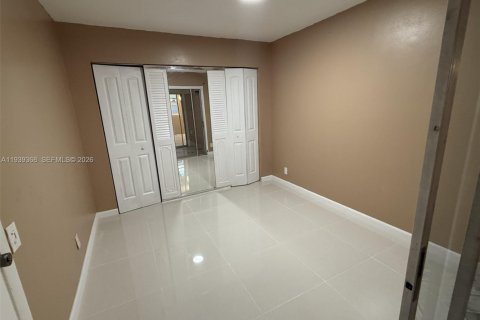 Villa ou maison à louer à Miramar, Floride: 3 chambres, 180.97 m2 № 1997371 - photo 16