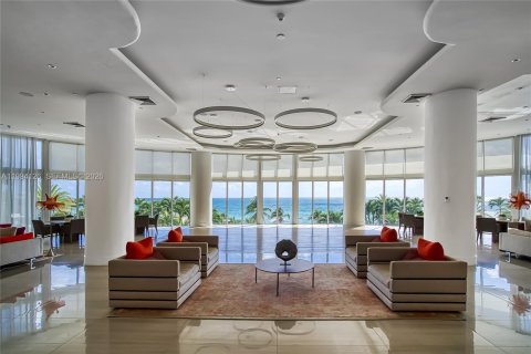 Condominio en venta en Sunny Isles Beach, Florida, 2 dormitorios, 176.51 m2 № 2062579 - foto 28