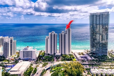 Condominio en venta en Sunny Isles Beach, Florida, 2 dormitorios, 176.51 m2 № 2062579 - foto 20