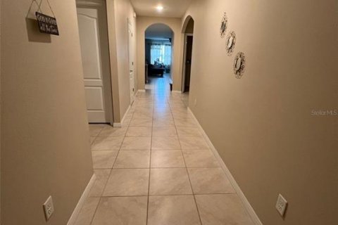 Villa ou maison à louer à Kissimmee, Floride: 4 chambres, 170.01 m2 № 1893594 - photo 3