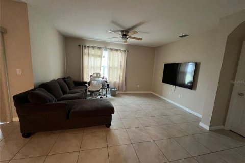 Villa ou maison à louer à Kissimmee, Floride: 4 chambres, 170.01 m2 № 1893594 - photo 7